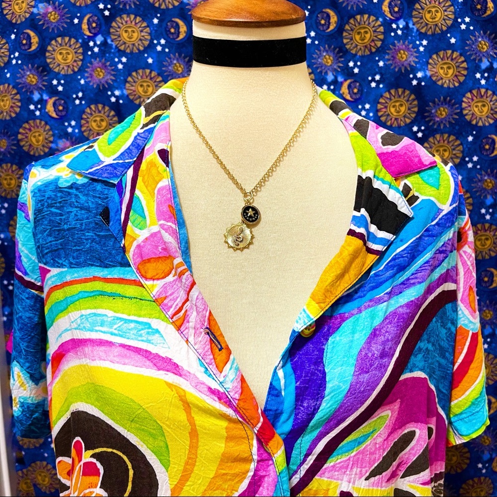 🌈 SOLD Gorgeous Jams rainbow flower top - Picture 2 of 12